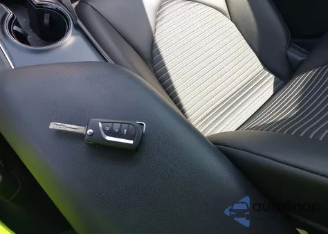 2019 Toyota Camry Se z USA, uszkodzony, nr VIN 4T1B11HK8KU226604